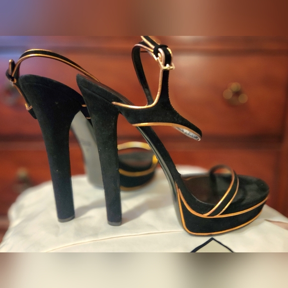 GUCCI BLACK AND GOLD TRIM STRAPPY STILETTO SANDALS 40 (10) - Picture 2 of 16